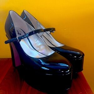 Mix No 6. Mary Jane platform heels never been worn.
